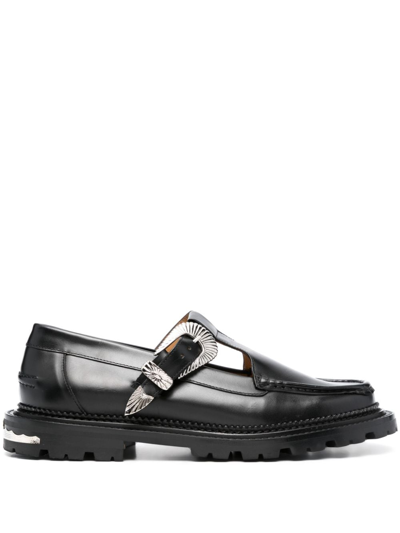 Toga Virilis Buckle-fastening Leather Loafers In Schwarz