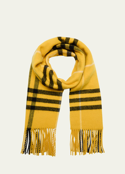 Burberry Tartan Check Cashmere-blend Scarf In Pear