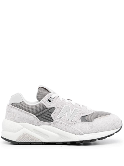 New Balance 580 Panelled Sneakers In Rain Cloud/white