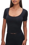 Good American Scoop Neck Crop Scuba Knit T-shirt In Black001