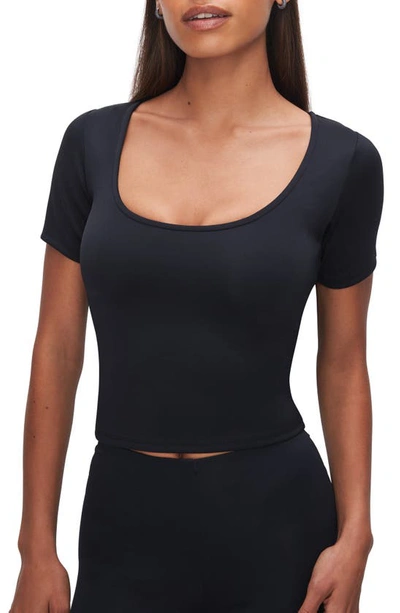 Good American Scoop Neck Crop Scuba Knit T-shirt In Black001