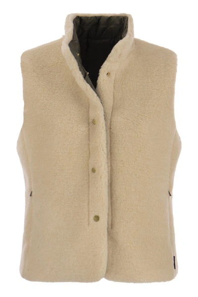 Fay Reversible Shearling Effect Vest In Cream