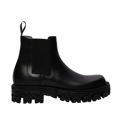 Versace Chelsea Boots In 1b000_black