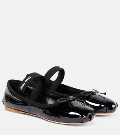 Miu Miu Logo-print Leather Ballerina Shoes In Black
