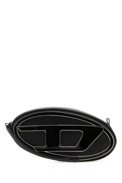 Diesel 1dr Pouch Logo Plaque Shoulder Bag In Black