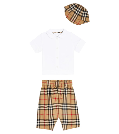 Burberry Baby Set Aus T-shirt, Hose Und Cap In White