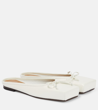 Jacquemus Off-white Le Chouchou 'les Mules Plates Ballet' Ballerina Flats