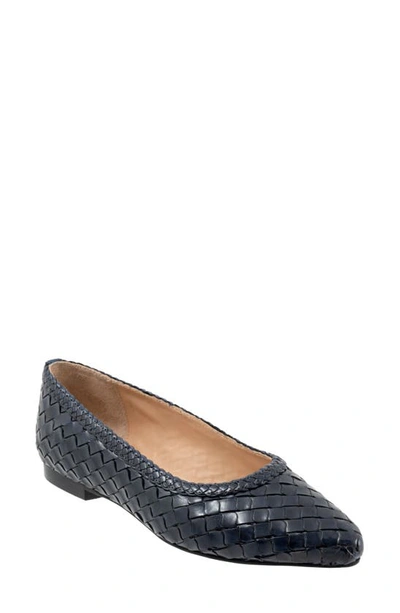 Trotters Emmie Flat In Navy