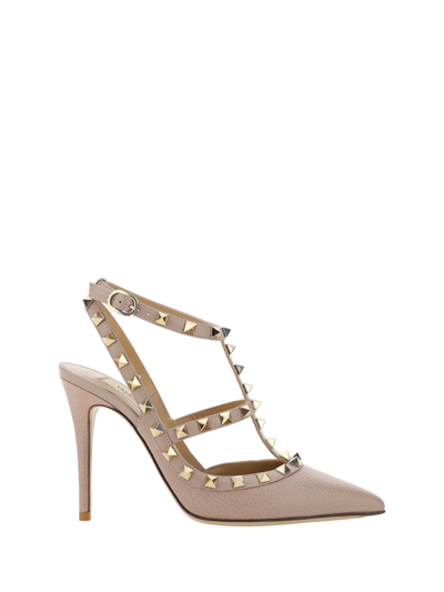 Valentino Garavani Rockstud Pumps In Beige