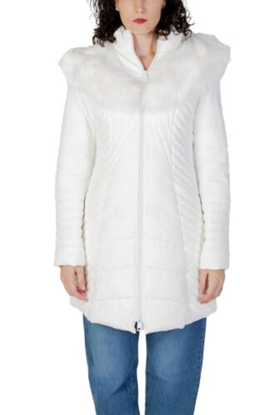 Pre-owned Guess Woman Down Jacket  Oxana Jacket W3bl26w6nw2 In White