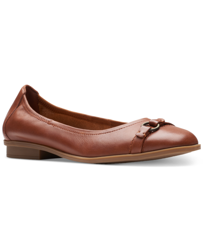 Clarks Women's Lyrical Sky O-ring Strapped Ballet Flats In Tan Leathe