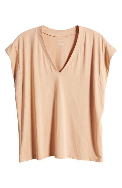 Frame Le Mid Rise V-neck Tee In Light Camel