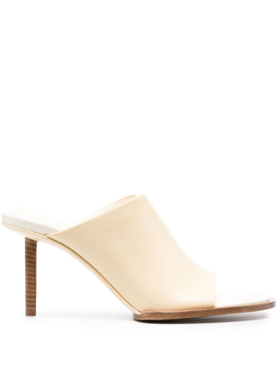 Jacquemus Rond Carre Heeled Mules In Blanco