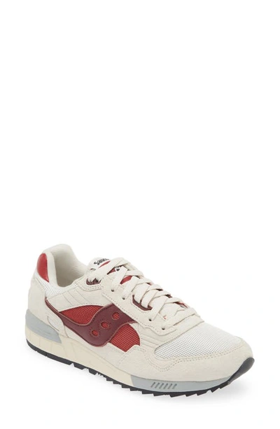 Saucony Shadow 5000 Sneaker In White/ Red