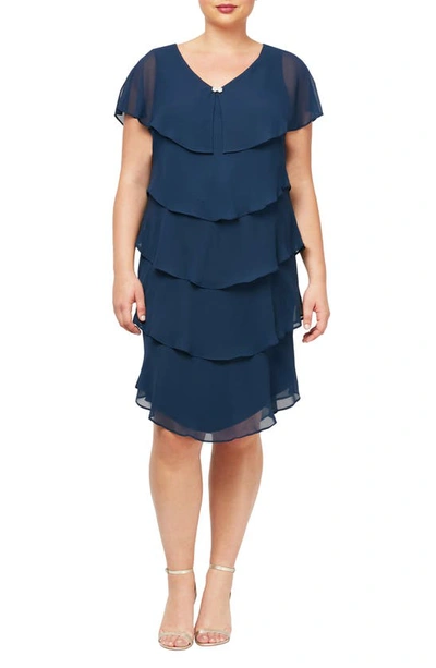 Slny Georgette Tiered Capelet Dress In Navy In Blue