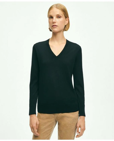 Brooks Brothers Merino Wool V-neck Sweater | Black | Size Medium