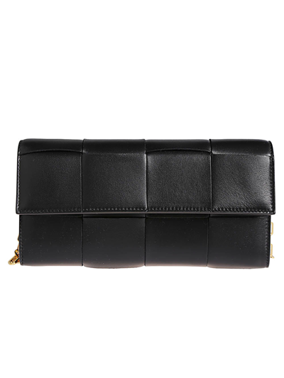 Bottega Veneta Black Cassette Bag In 8425 Black Gold