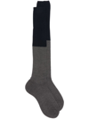 SOFIE D'HOORE TWO-TONE RIBBED COTTON SOCKS
