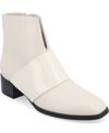 JOURNEE COLLECTION WOMEN'S KYLER TWO-TONE BLOCK HEEL BOOTIES