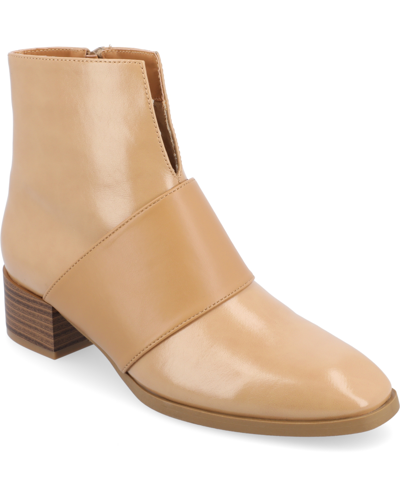 JOURNEE COLLECTION WOMEN'S KYLER TWO TONE BLOCK HEEL BOOTIES