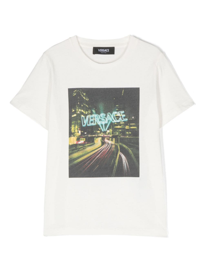 Versace Logo-print Cotton T-shirt In Weiss