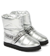 Versace Logo Snow Boots In Silver