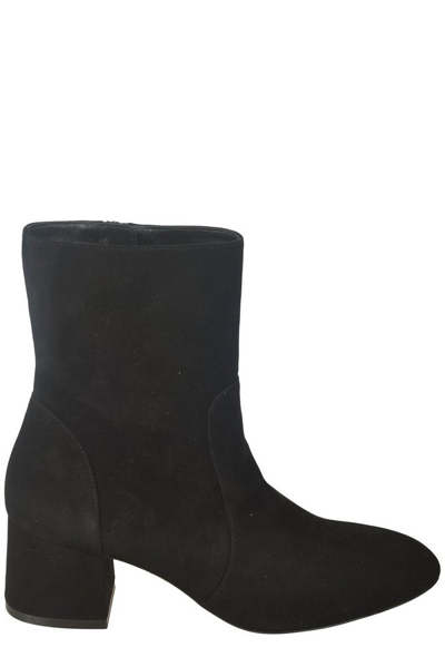 Stuart Weitzman Pointed Toe Ankle Boots In Black