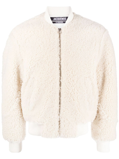 Jacquemus Le Blouson Pilou 皮毛一体飞行员夹克 In Cream