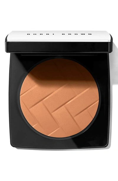 Bobbi Brown Vitamin Enriched Pressed Powder In Golden Brown - Soft, Warm Golden Brown