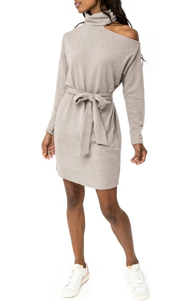 Gibsonlook Mock Neck Cold Shoulder Long Sleeve Sweater Dress In Light Melange
