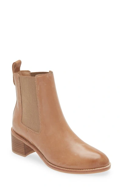 Frankie4 Liberty Chelsea Boot In Biscuit