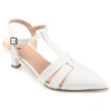 Journee Collection Jazlynn Pump In White