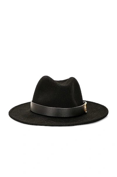 Valentino Garavani V Logo Signature Fedora Hat In Fondant,nero