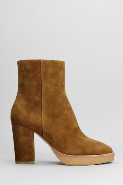 Lola Cruz High Heels Ankle Boots In Leather Color Suede