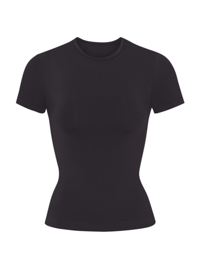 Skims Soft Smoothing T-shirt In Eclipse