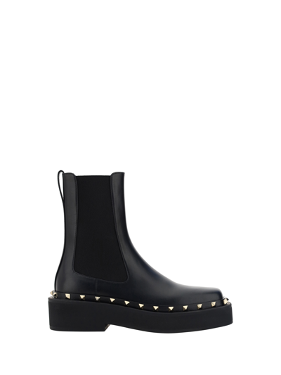 Valentino Garavani Rockstud M-way Leather Boots In Black
