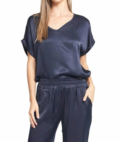 Sofia Collections Tessa Blouse In Navy In Blue