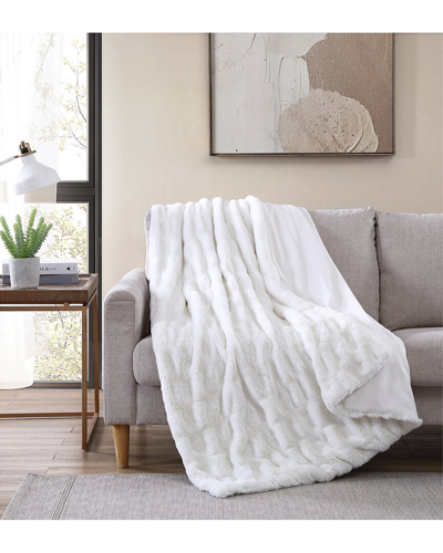 The Nesting Company Juniper Faux Fur 50" X 70" Throw In White