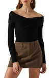 Astr The Label Zayla Crossover Off The Shoulder Rib Sweater In Black