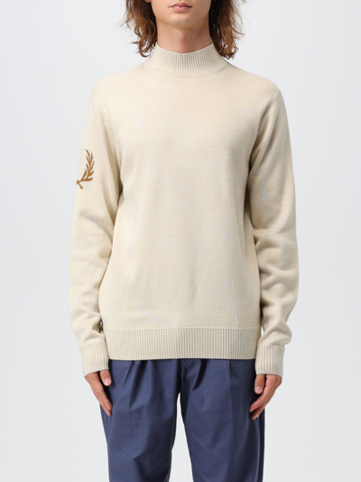 Fred Perry Logo Intarsia Knit Jumper In Beige
