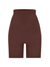 Skims Everyday Sculpt Mid Thigh Shorts In Cocoa