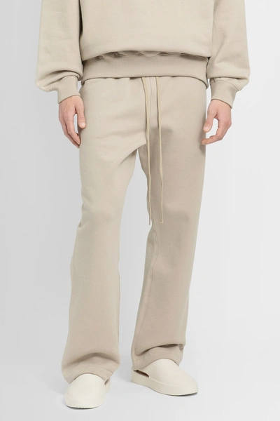 Fear Of God Logo-plaque Straight-leg Trousers In Grey