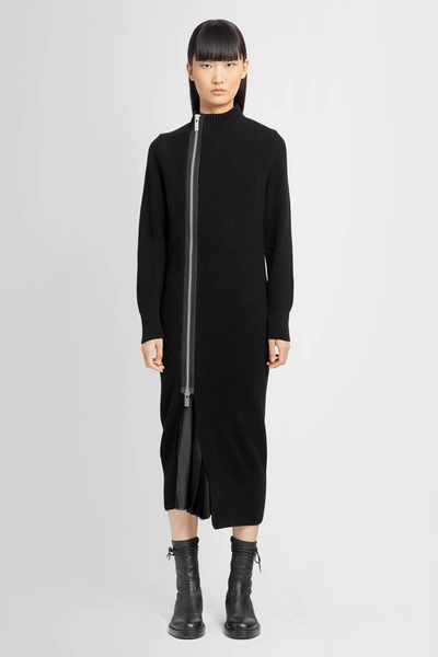 Sacai Zip-up Wool Midi Dress In Black