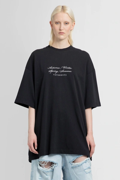 Vetements Embroidered Cotton T-shirt In Black