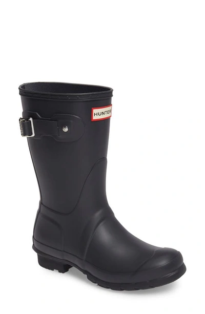 HUNTER HUNTER ORIGINAL SHORT WATERPROOF RAIN BOOT