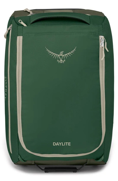 Osprey Daylite 40l Carry-on Luggage In Green Canopy/ Green Creek