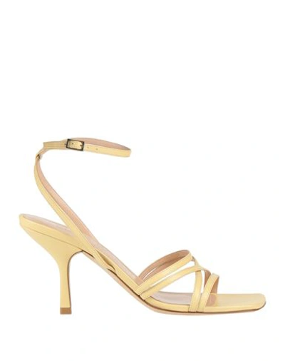 Lella Baldi Woman Sandals Light Yellow Size 10 Soft Leather