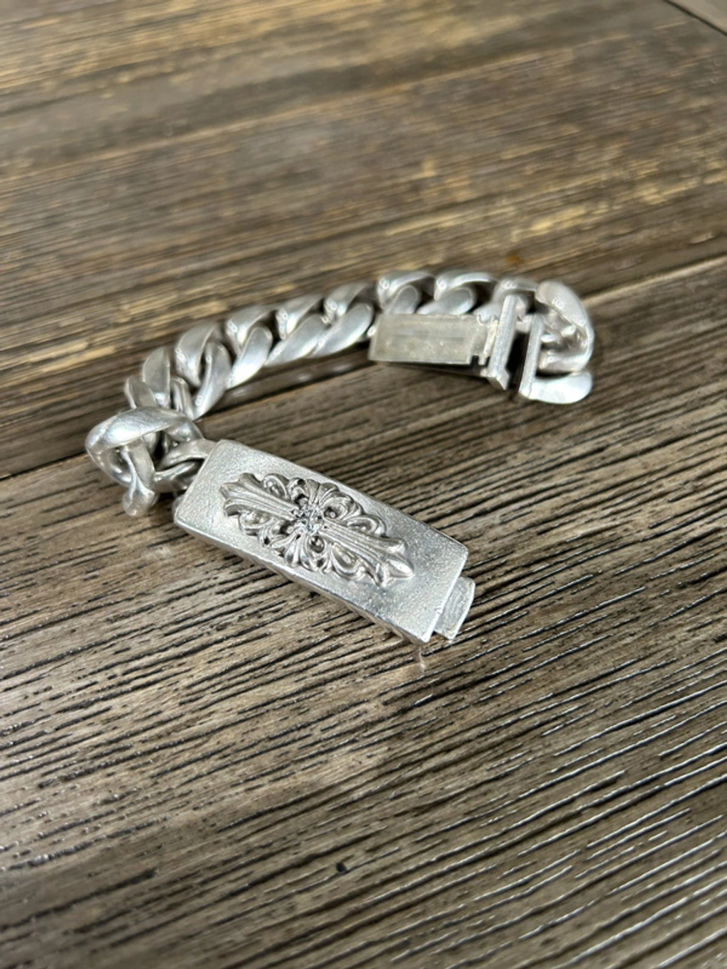 Pre-owned Chrome Hearts Floral Cross Diamond Id Bracelet In Silver