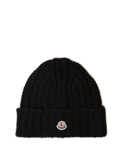 Moncler Woman Black Wool Beanie Hat In Negre