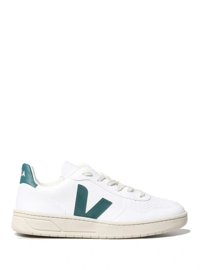 Veja V-10 In White_brittany